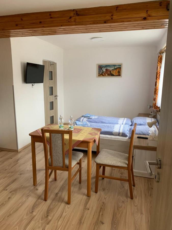 Privat Zelezny Brod Lejlighed Eksteriør billede